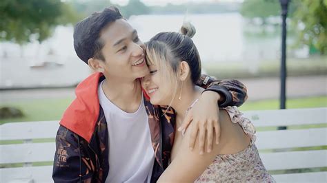 မှူးမှူး vk
